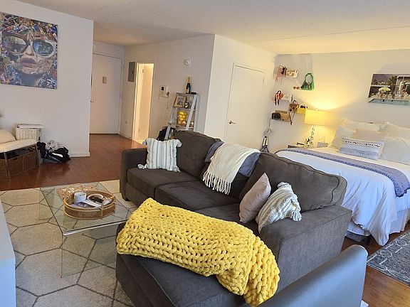 3rd image of 225 8th Ave #3F