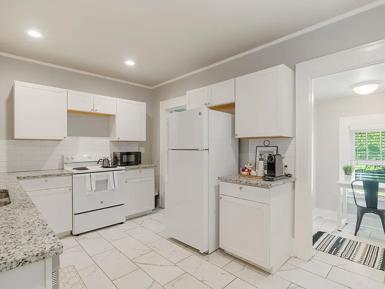 1220 N Cheyenne Ave — Photo 23