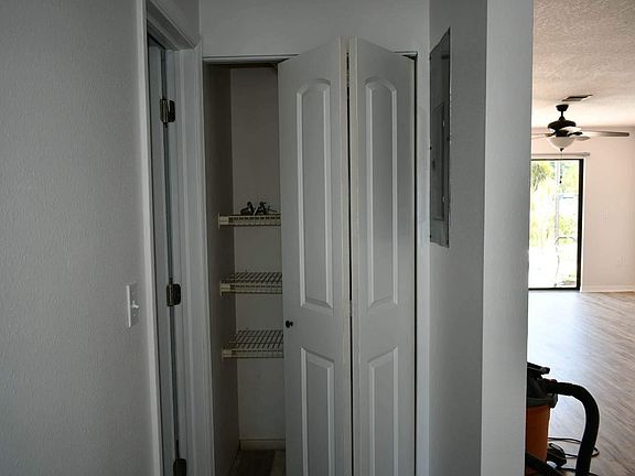 5th image of 9337 Anita Ave APT B