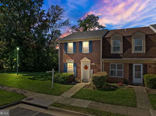 22313 Mayfield Sq, Sterling, VA 20164