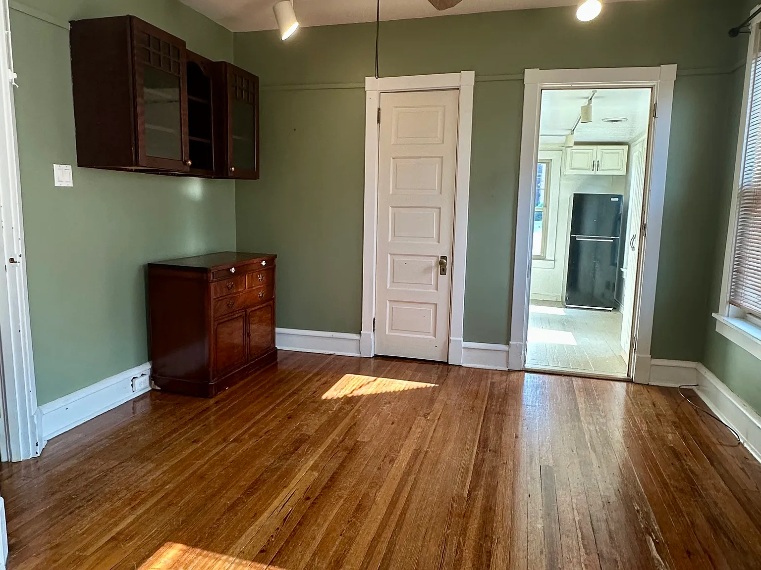 2 bed, $1,850 — Photo 3