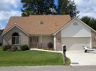 1038 Bayview Dr, Coldwater, MI 49036