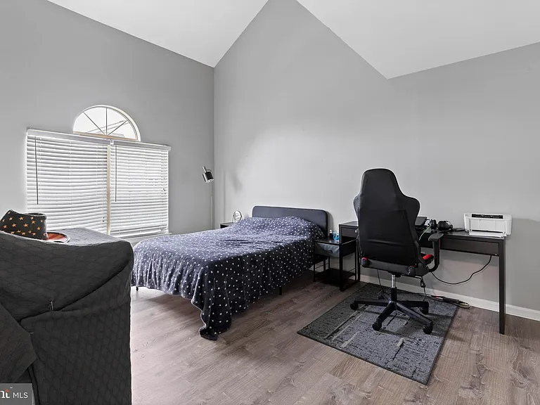206 Remington Ct — Photo 12