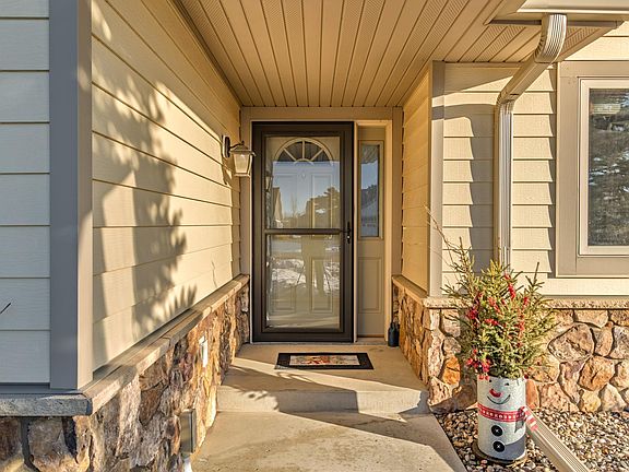 4th image of 3011 Lakecrest Rd NE