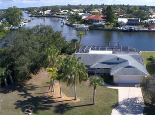 1946 San Remo Point Dr, Englewood, FL 34223