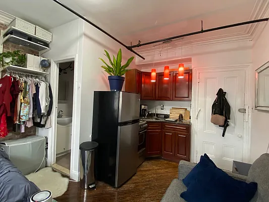 Rented by Corcoran | media 12