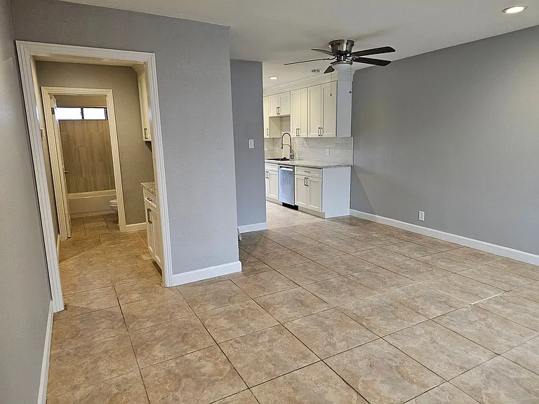 1448-1454 Carleton Dr #1448-1454 — Photo 7