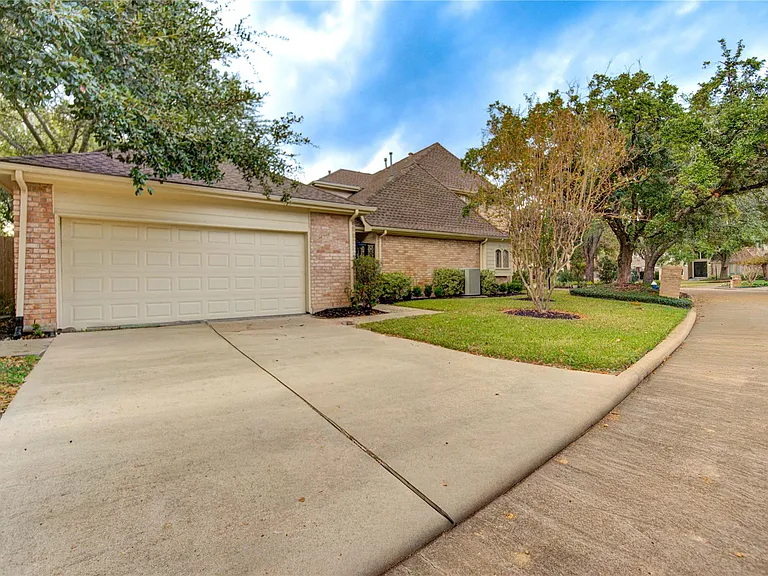 714 Last Arrow Dr — Photo 50