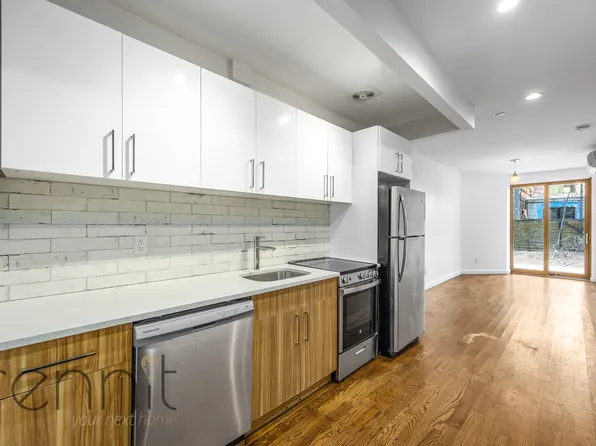 831 Monroe Street image 1 of 30