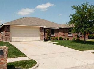 2016 Hopi Trl, Grand Prairie, TX 75052