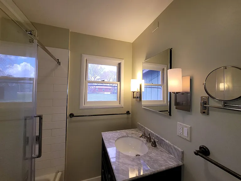 980 Wenzel Ln — Photo 9