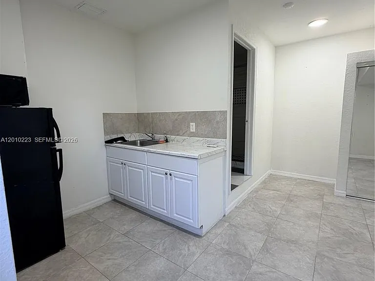 9860 SW 161st Ave #0 — Photo 2