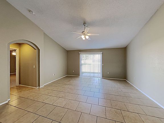 5th image of 612 Terranova Dr