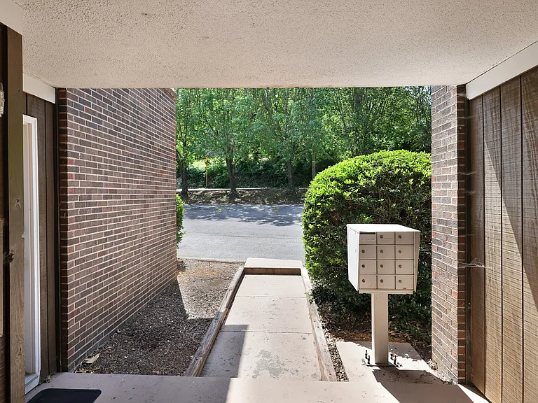 3210 Orleans Dr #8 — Photo 22