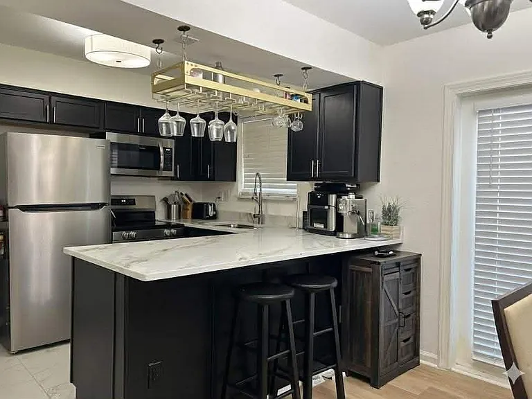 6940 Roswell Rd #8F — Photo 3