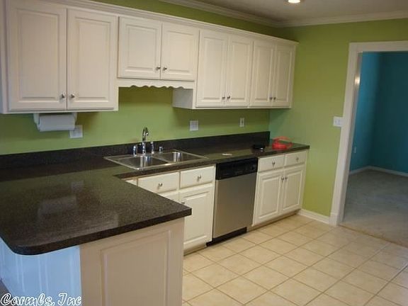 5th image of 210 Billy Davis Dr