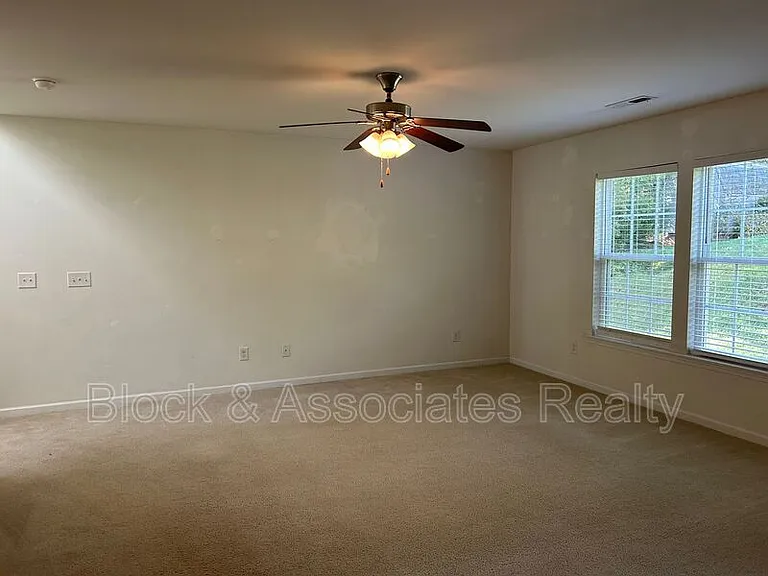 5147 Fiddlers Run Dr — Photo 3
