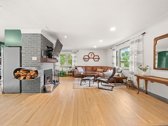5th image of 3560 Everett Street