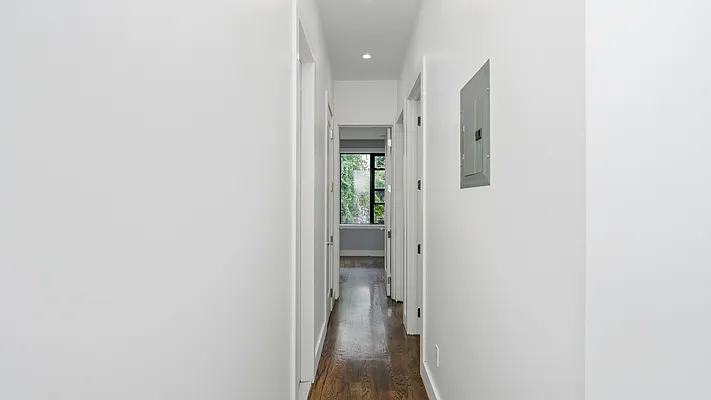 Rented by Nooklyn NYC LLC | media 16