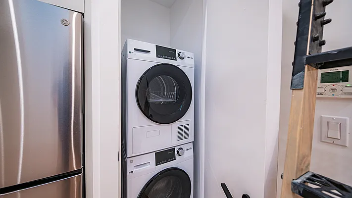 Rented by Nooklyn NYC LLC | media 21