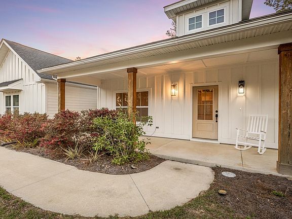 5th image of 121 Shumard Ct