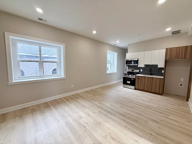 1032 N 48th St #D-1B — Photo 35