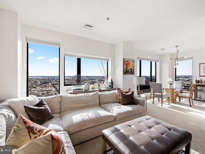 10 E Lee St UNIT 1804, Baltimore, MD, 21202