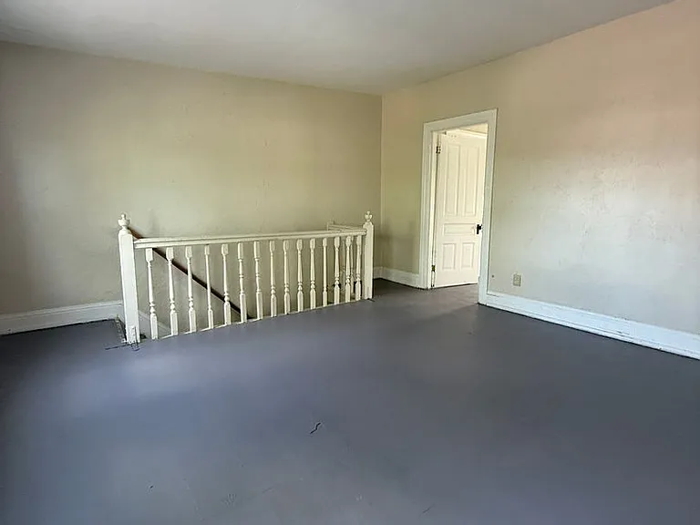 607 Chestnut St — Photo 12