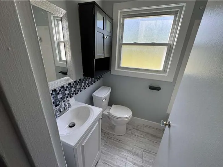 28 Willow Rd — Photo 15