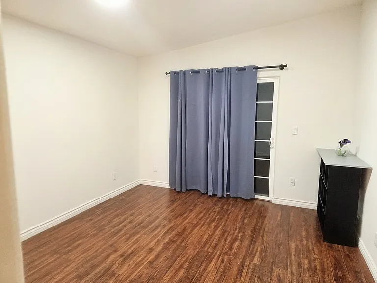 7912 Santa Barbara Ave — Photo 9