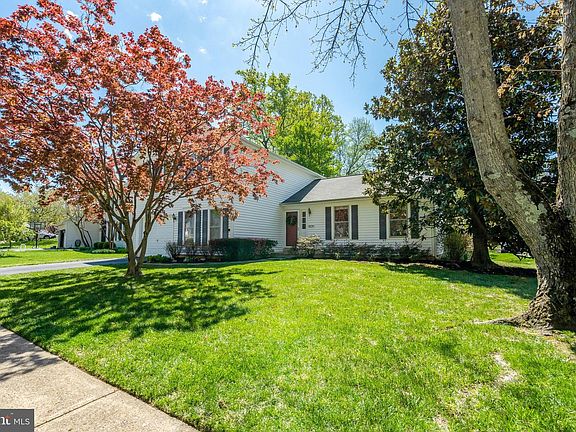 2nd image of 6054 Burnside Landing Dr
