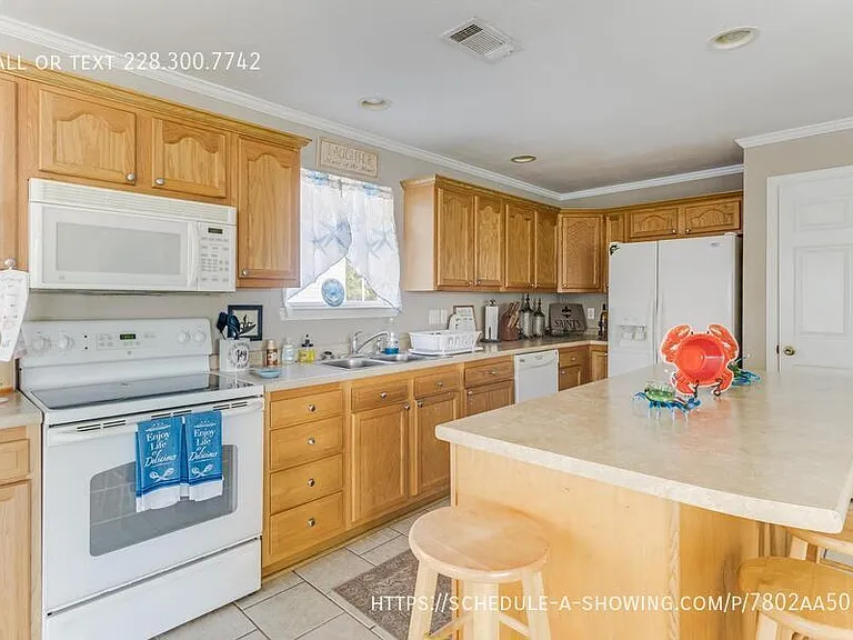 6293 Pontiac Dr — Photo 9