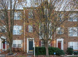 13671 Saint Johns Wood Pl, Herndon, VA