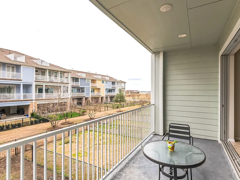 2716 Veranda Fls — Photo 31
