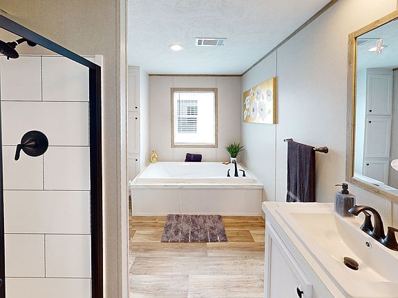 5th image of 637 Brazos Point Dr #117