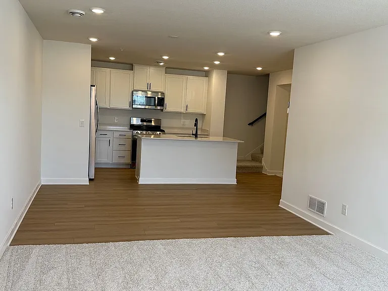 21610 Magnolia Way — Photo 6