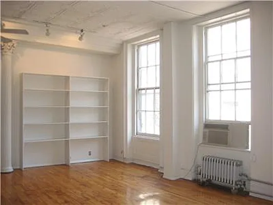 Rented by Warburg | media 17