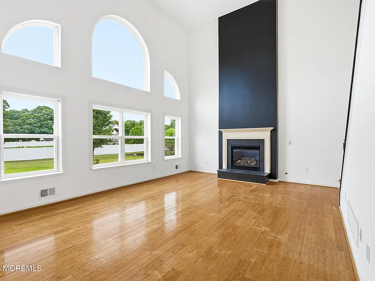 10 Etty Ct — Photo 35