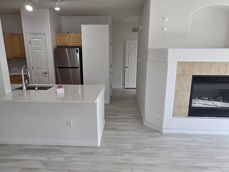 5255 Memphis St #1001 — Photo 14