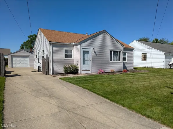6706 Vandalia Ave, Brooklyn, OH 44144