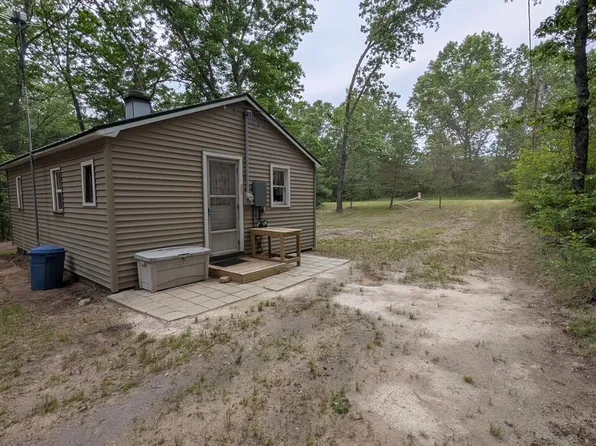 17127 Cheyne Rd, Wellston, MI 49689