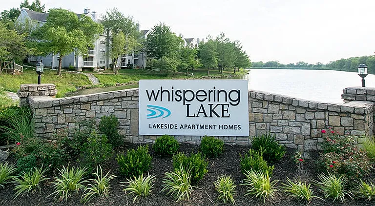 Whispering Lake Apartments — Photo 36