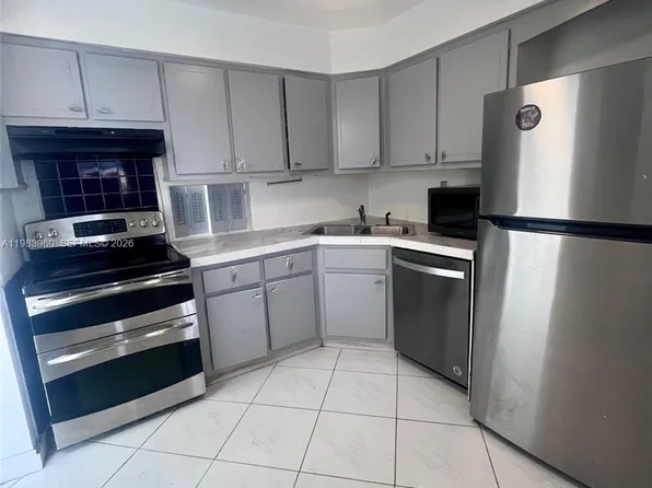 1540 NE 191st St APT 321, Miami, FL 33179