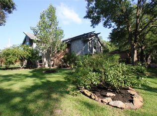 3819 Rau Dr, Dickinson, TX 77539