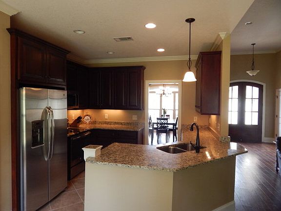 4th image of 1232 Westbrook Dr