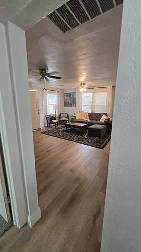 509 W Dana Ave Photo 1