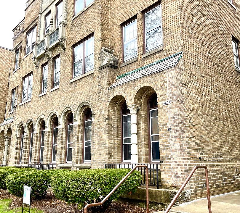 1st image of 4474 N Oakland Ave #202