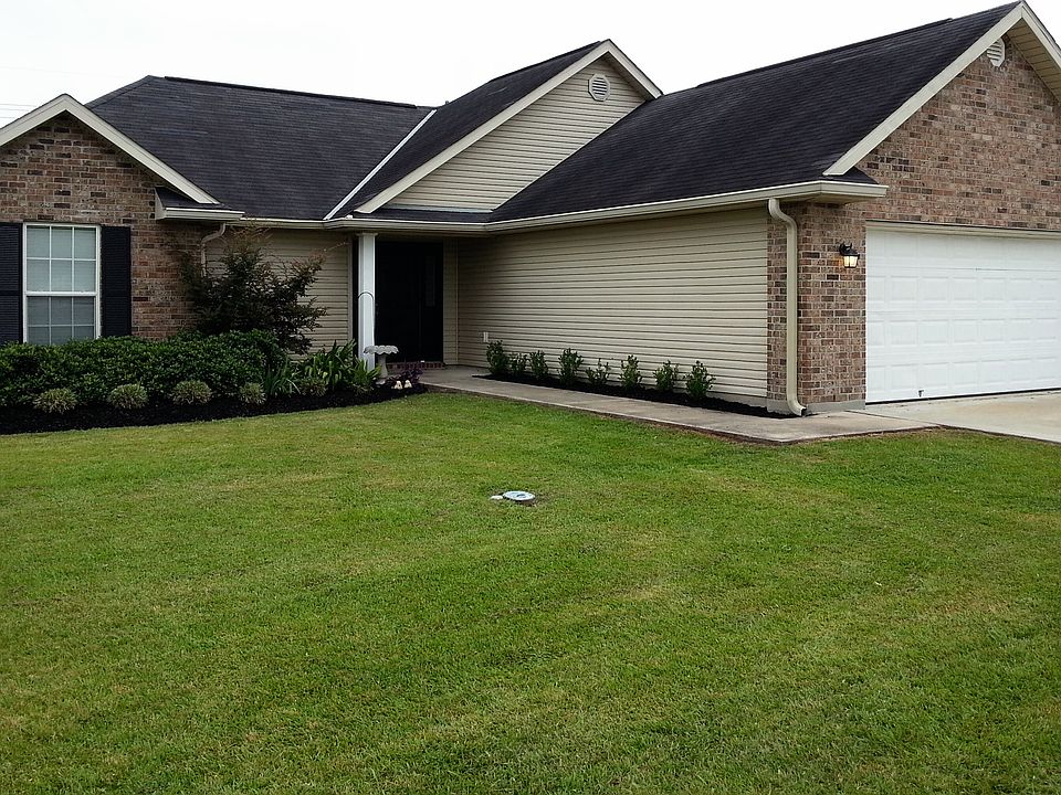 1st image of 490 Baptiste Cir