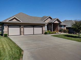 1419 S Natchez Rd, Republic, MO 65738