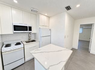 2850 SW 24th St #2, Miami, FL 33145